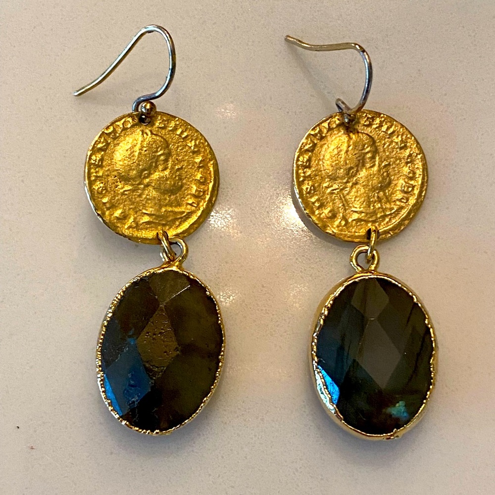 Gold coin drop earrings, with dark green stone
